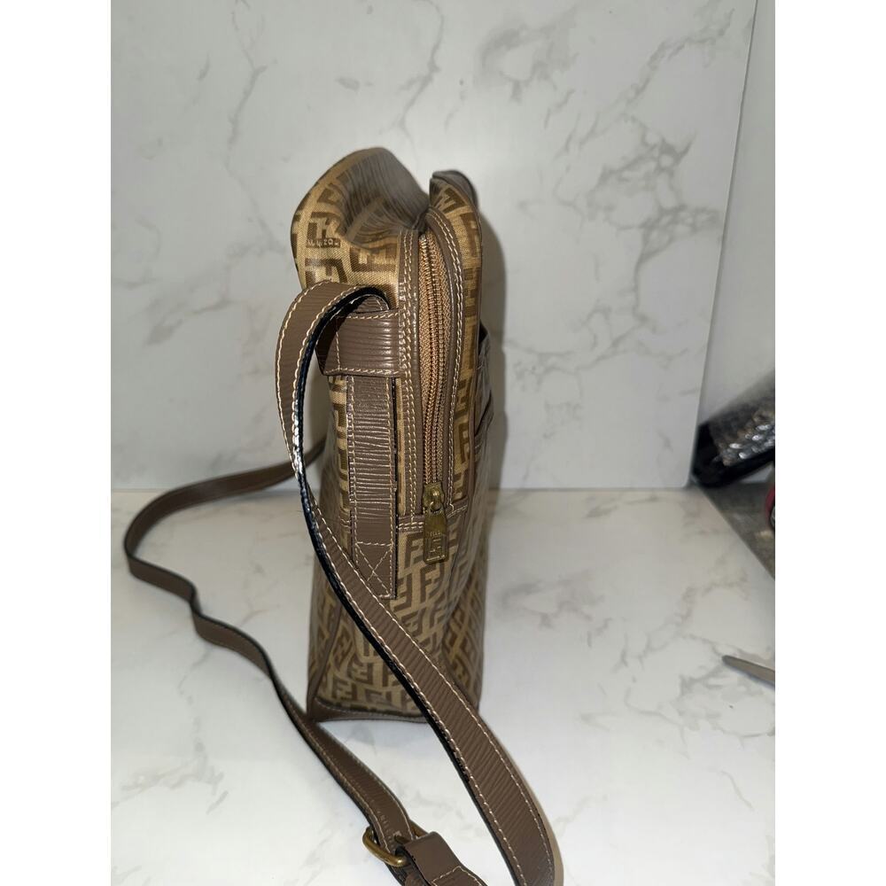 Fendi Monogram Travel Tote Bag - Good Condition - Picture 4 of 6